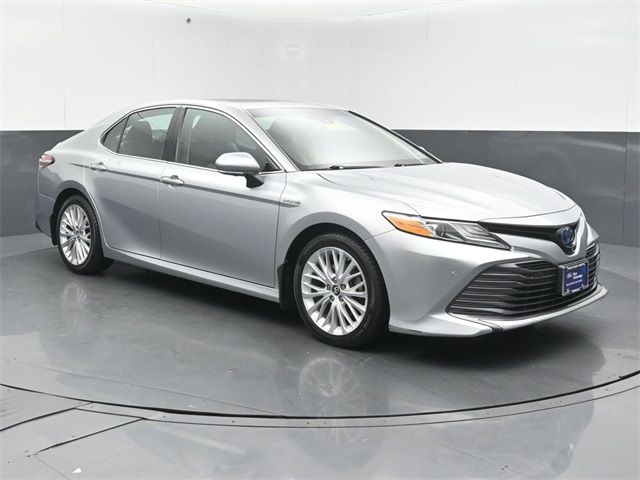 2018 Toyota Camry Hybrid LE