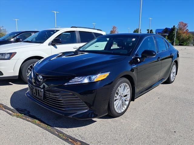 2018 Toyota Camry Hybrid LE