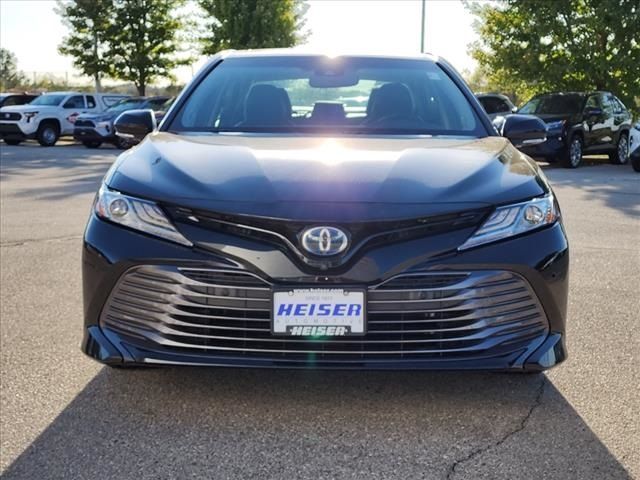 2018 Toyota Camry Hybrid LE