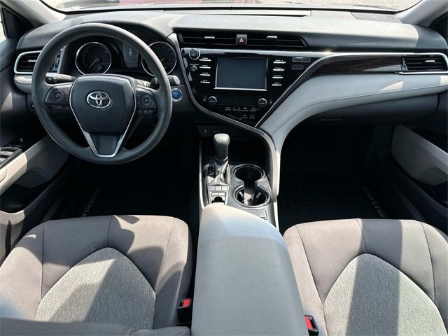 2018 Toyota Camry Hybrid LE