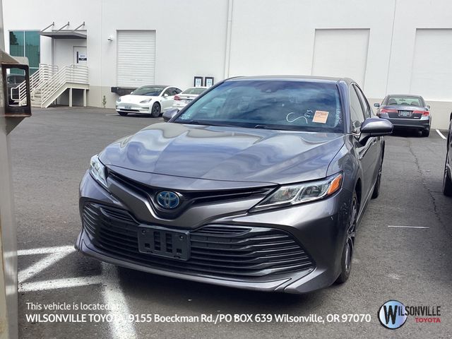 2018 Toyota Camry Hybrid LE