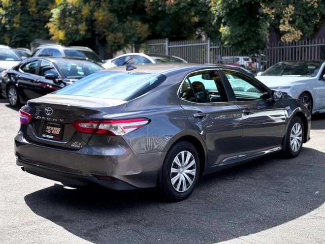 2018 Toyota Camry Hybrid LE