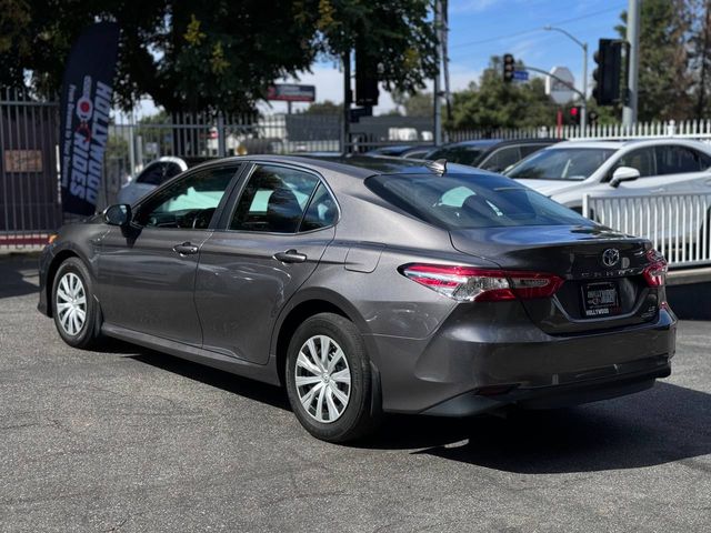 2018 Toyota Camry Hybrid LE