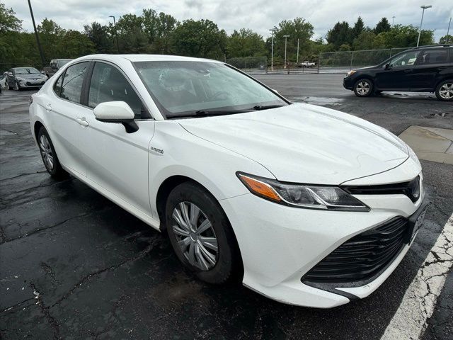 2018 Toyota Camry Hybrid LE
