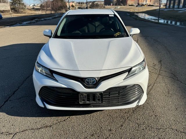 2018 Toyota Camry Hybrid LE