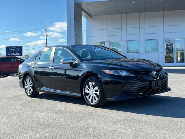 2018 Toyota Camry Hybrid LE