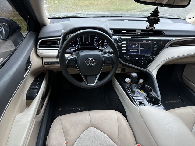 2018 Toyota Camry Hybrid LE