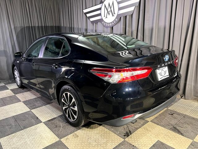 2018 Toyota Camry Hybrid LE