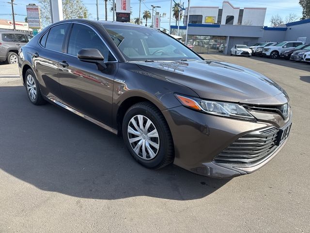 2018 Toyota Camry Hybrid LE