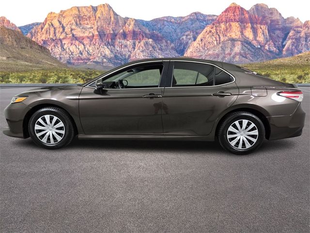 2018 Toyota Camry Hybrid LE