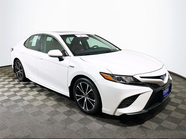 2018 Toyota Camry Hybrid SE