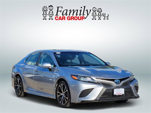 2018 Toyota Camry Hybrid SE