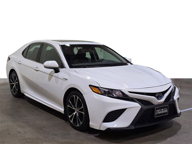 2018 Toyota Camry Hybrid SE