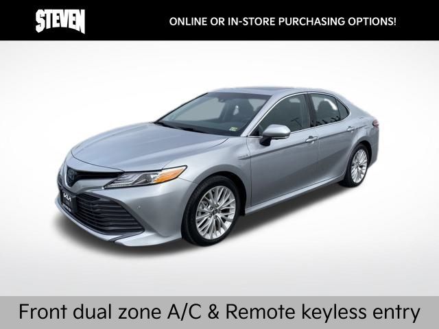 2018 Toyota Camry Hybrid XLE