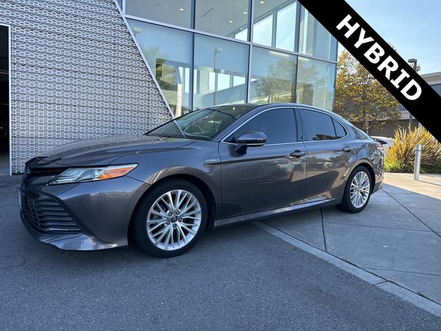 2018 Toyota Camry Hybrid XLE