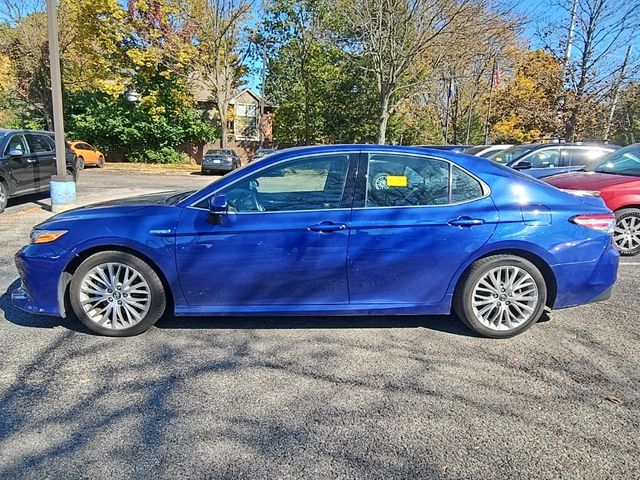 2018 Toyota Camry Hybrid XLE