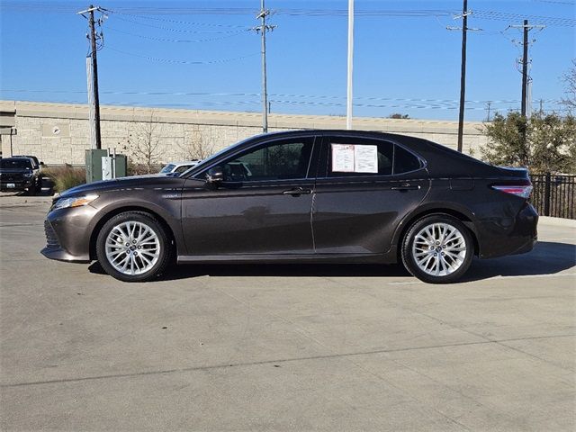 2018 Toyota Camry Hybrid XLE