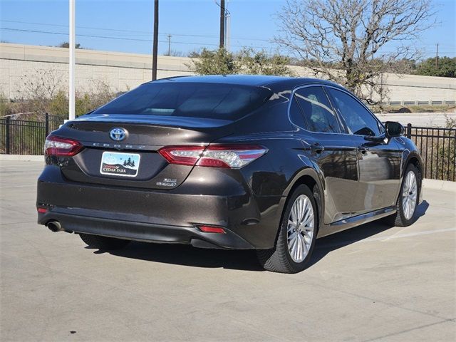 2018 Toyota Camry Hybrid XLE