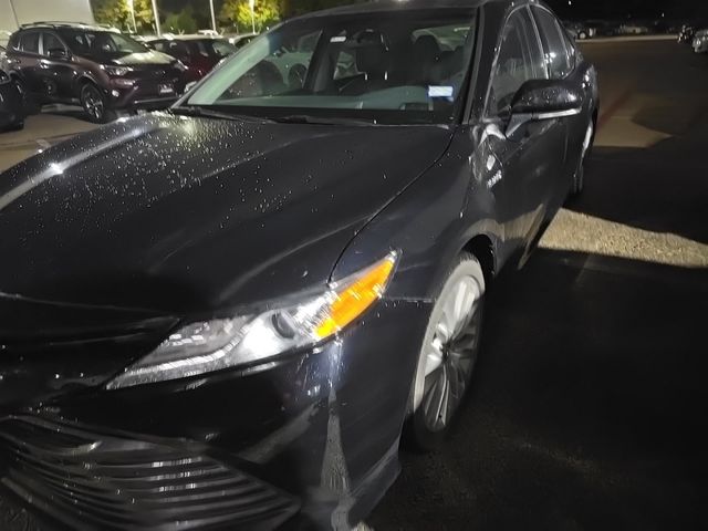 2018 Toyota Camry Hybrid XLE