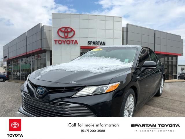 2018 Toyota Camry Hybrid XLE