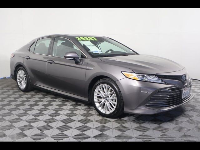 2018 Toyota Camry Hybrid LE