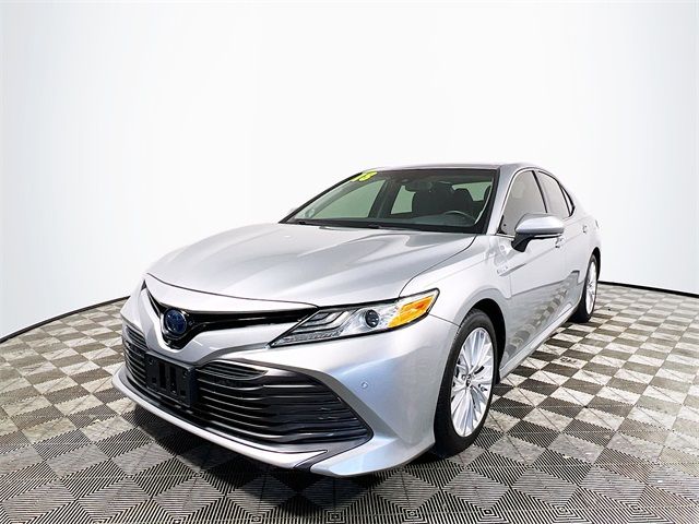 2018 Toyota Camry Hybrid LE