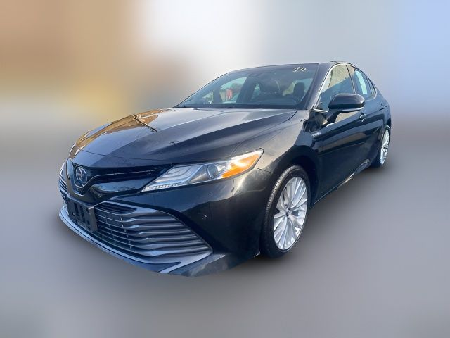 2018 Toyota Camry Hybrid XLE