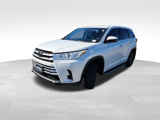 2018 Toyota Highlander LE