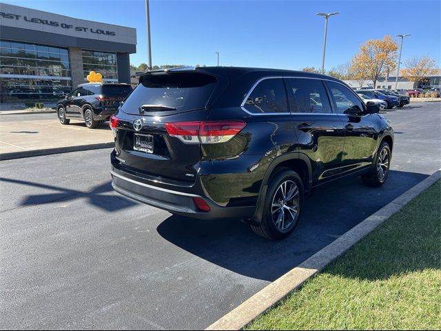 2018 Toyota Highlander LE