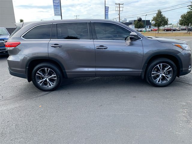 2018 Toyota Highlander 