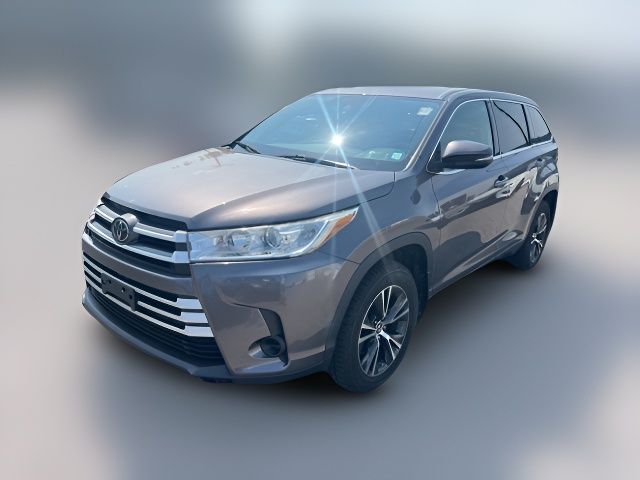 2018 Toyota Highlander LE