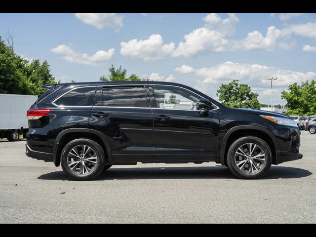 2018 Toyota Highlander LE