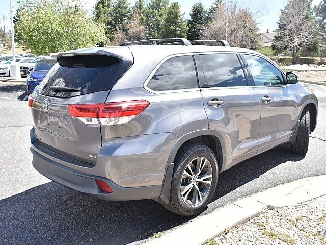 2018 Toyota Highlander LE