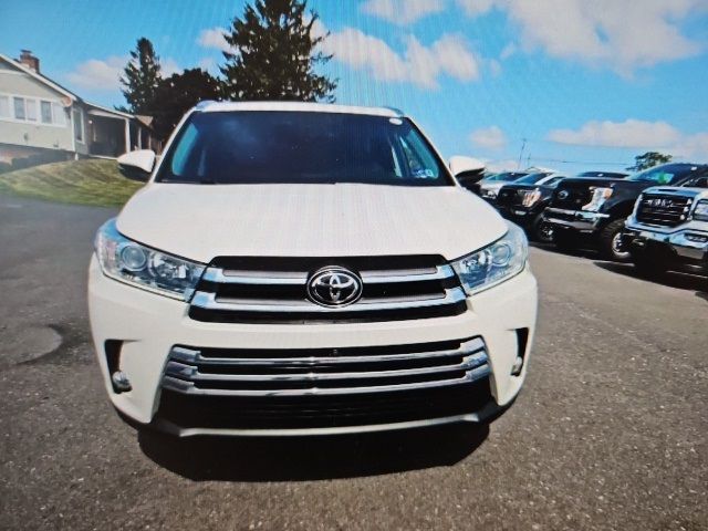 2018 Toyota Highlander Limited Platinum