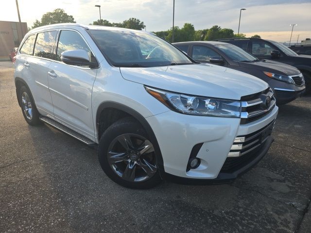 2018 Toyota Highlander 