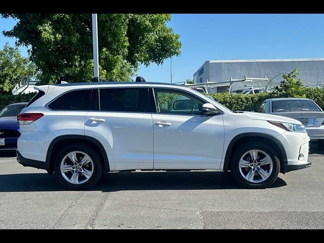 2018 Toyota Highlander 