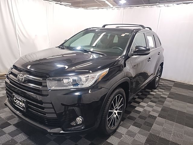 2018 Toyota Highlander SE