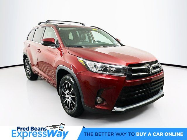 2018 Toyota Highlander SE