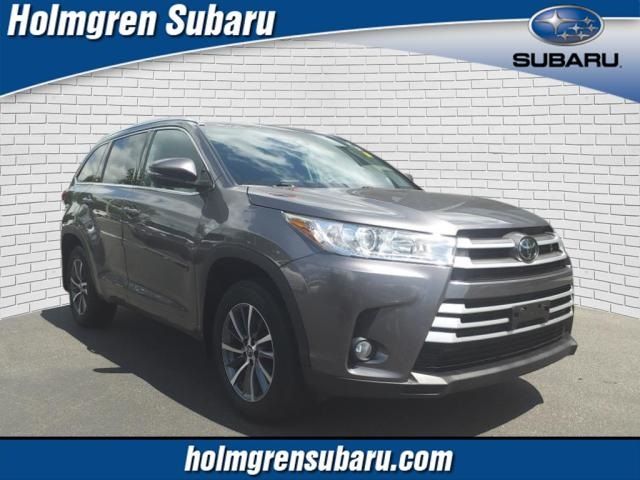 2018 Toyota Highlander 