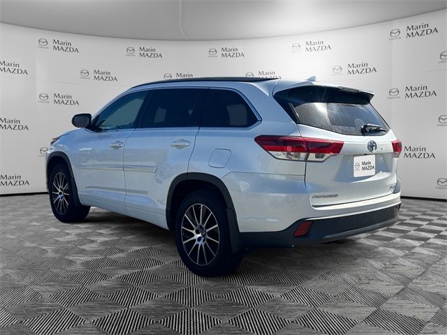 2018 Toyota Highlander SE