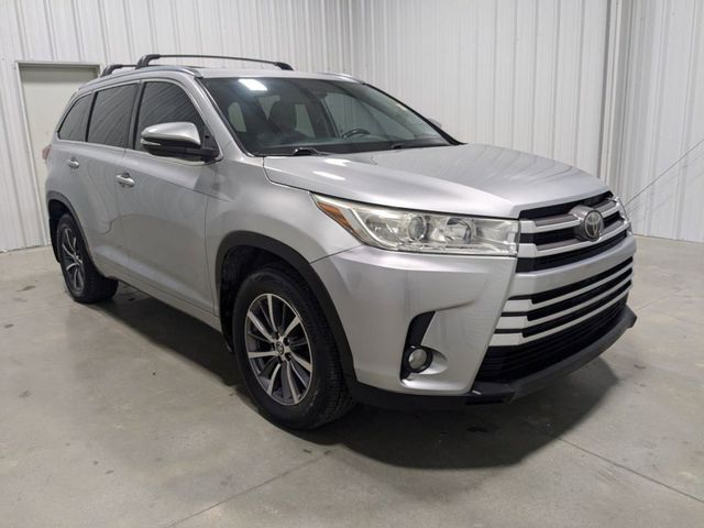 2018 Toyota Highlander 