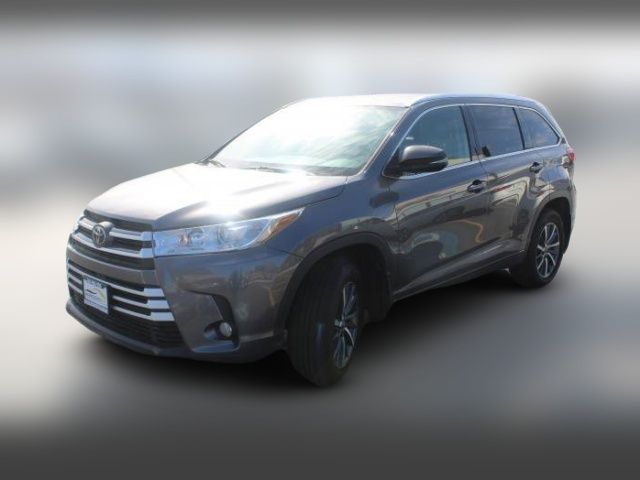 2018 Toyota Highlander 