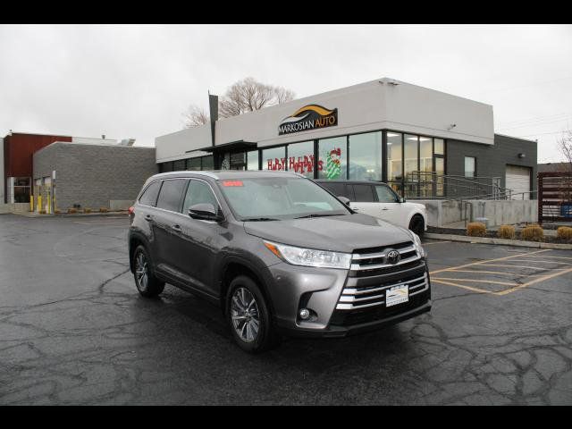 2018 Toyota Highlander 