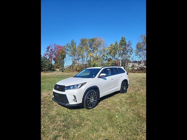 2018 Toyota Highlander 