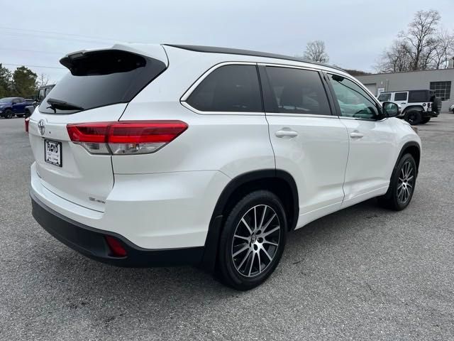 2018 Toyota Highlander SE