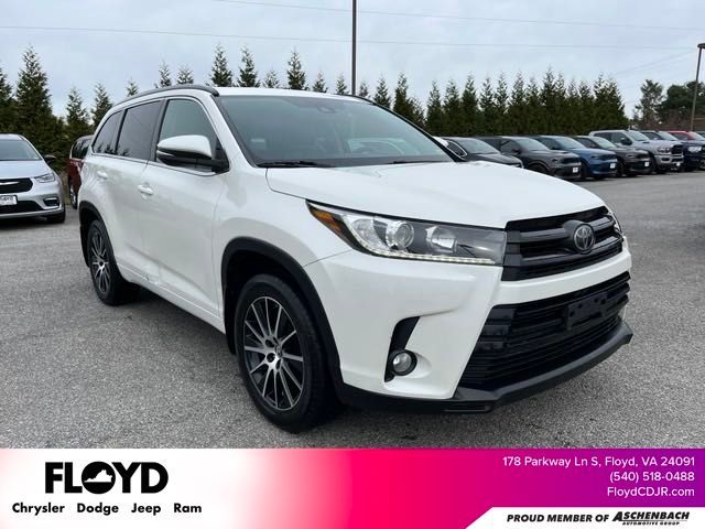 2018 Toyota Highlander SE