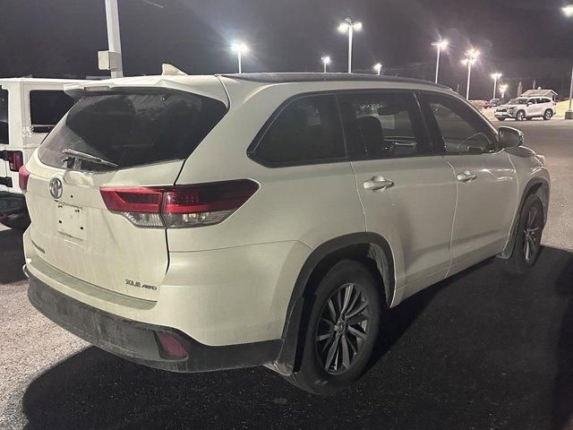 2018 Toyota Highlander 