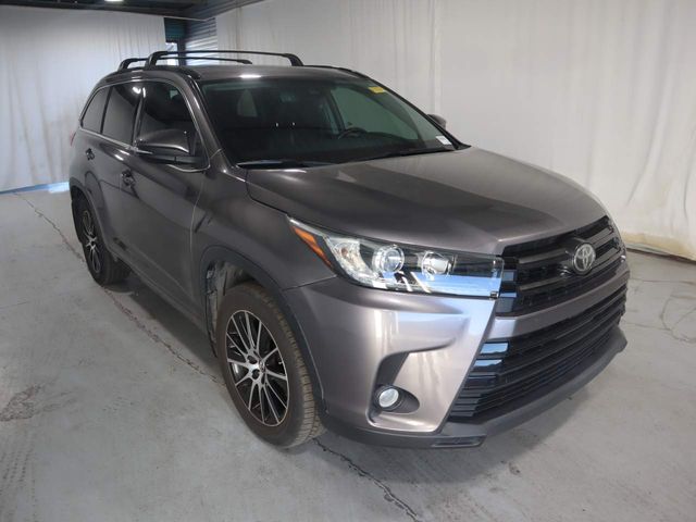 2018 Toyota Highlander 