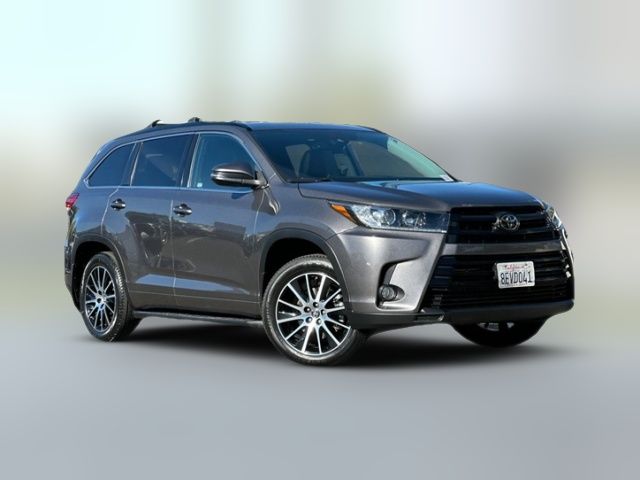 2018 Toyota Highlander SE