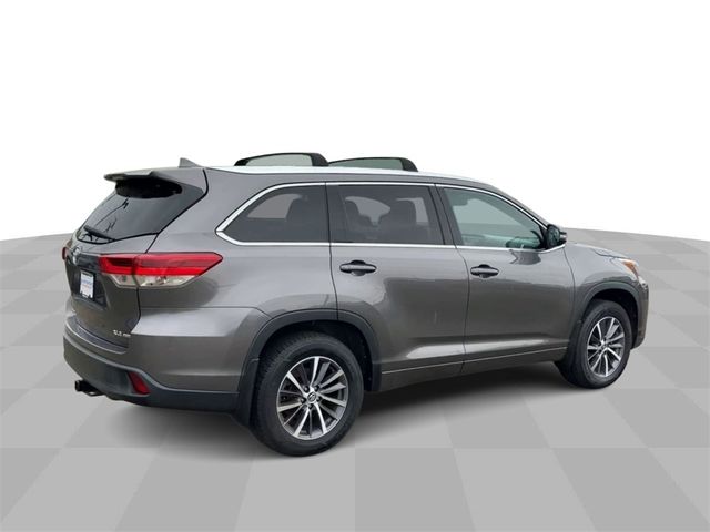 2018 Toyota Highlander 